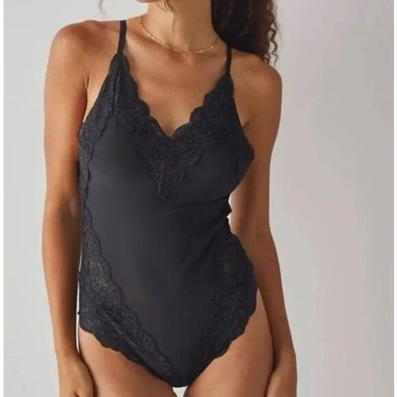 We Are HAH Hot As Hell Free People Back Off Bodysuit Lace Black Small New - Picture 1 of 11